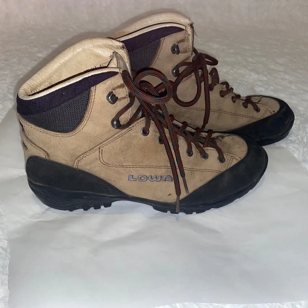 Lowa Hiking Boots